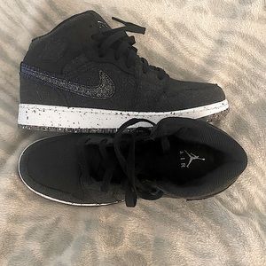 Air Jordan 1 Mid “Crater”